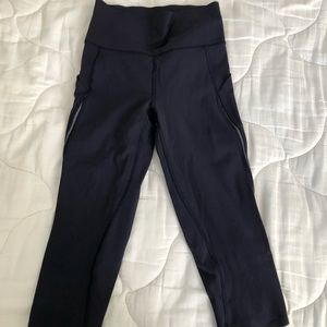 Lululemon highwaisted crops!